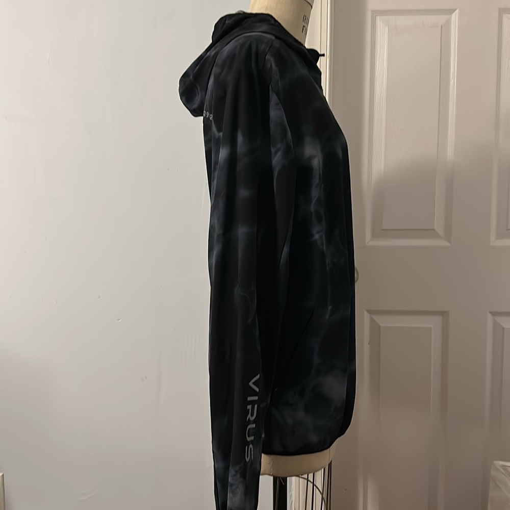 Virus Lightweight Jacket - Picture 2 of 6